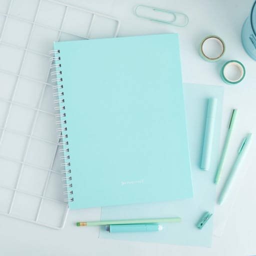 Cuaderno universitario Be Positive (A4) Colores Pastel tapa dura